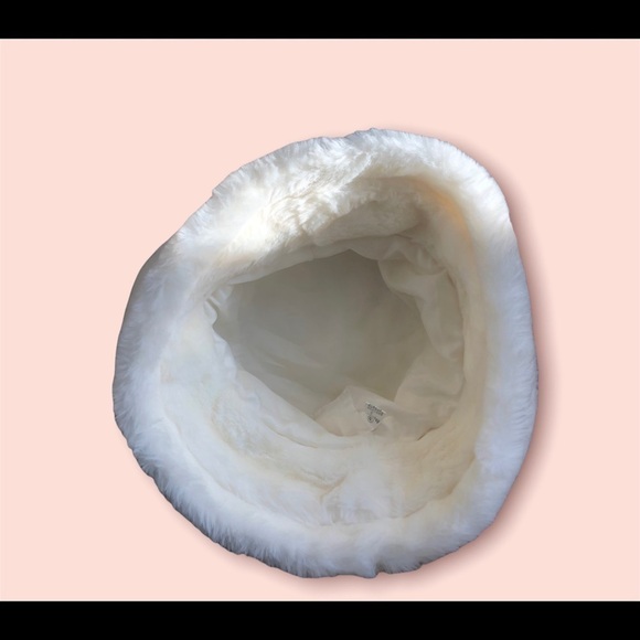 Faux Fur Mob Wife Bucket Hat Winter White Luxurious Plush One Size Lined Goddess - Picture 6 of 6